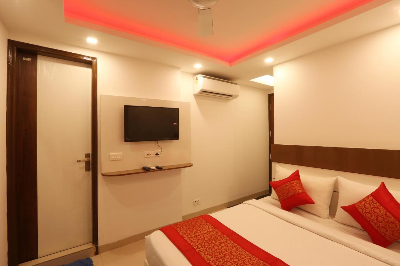 Hotel Ark Suites At Delhi Airport New Delhi Buitenkant foto